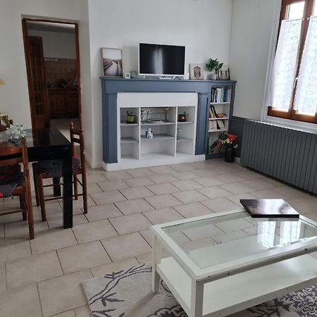 Maison Verrieres  Экстерьер фото